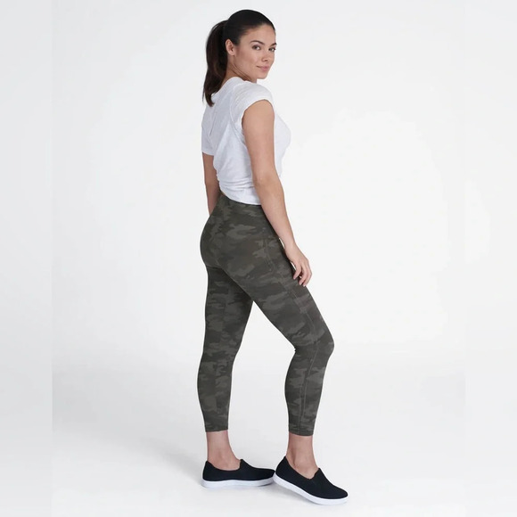 Spanx Green Camo Look At Me Now Seamless 7/8 Tight Leggings Women's Size Small - Picture 11 of 11